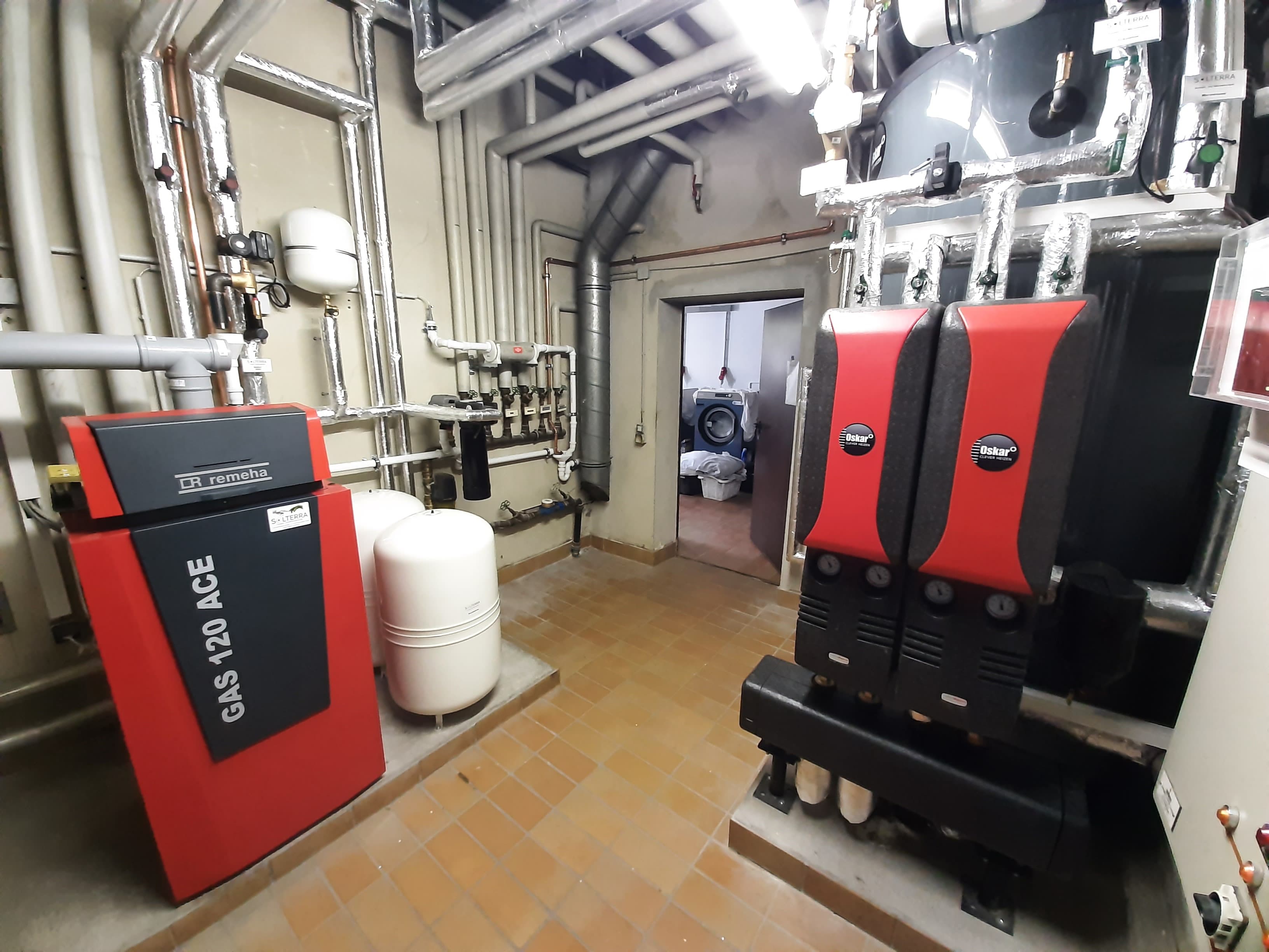 Einbindung eines Heizstabs in einen Pufferspeicher
